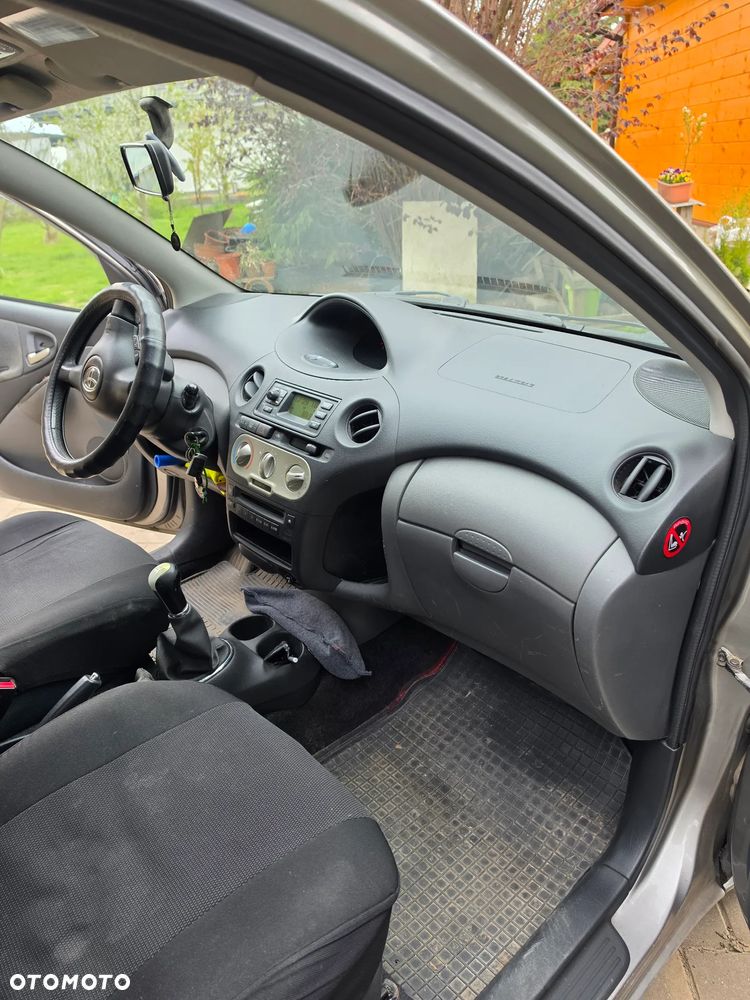 Toyota Yaris 1.4 D-4D Sol - 8