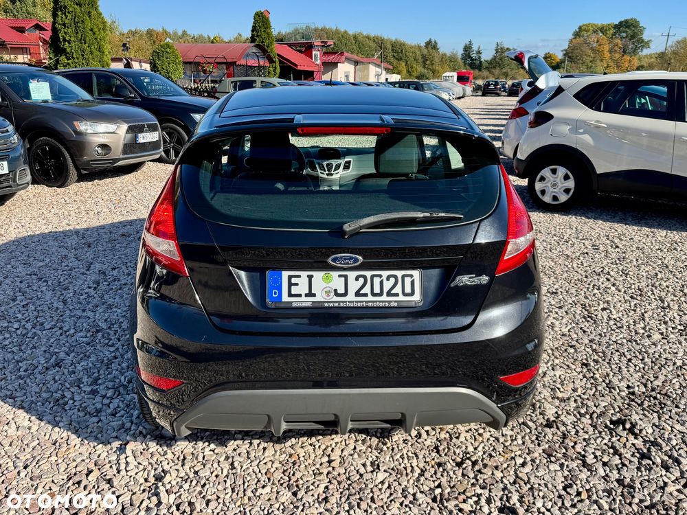 Ford Fiesta - 23