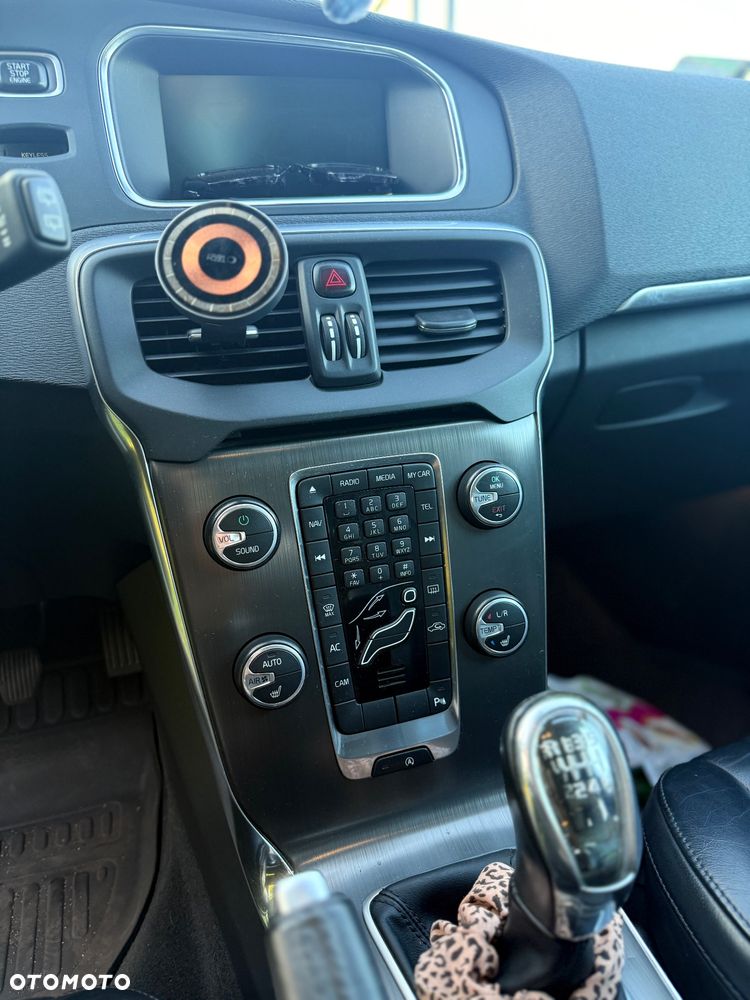 Volvo V40 D2 Momentum - 8