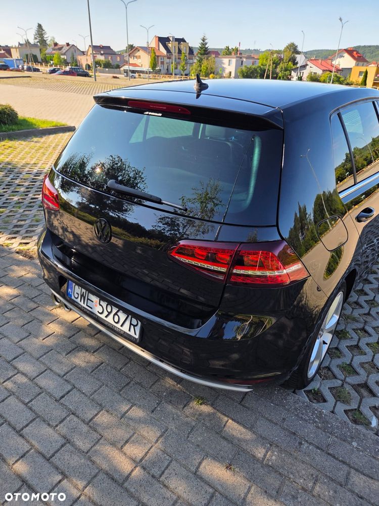 Volkswagen Golf - 4
