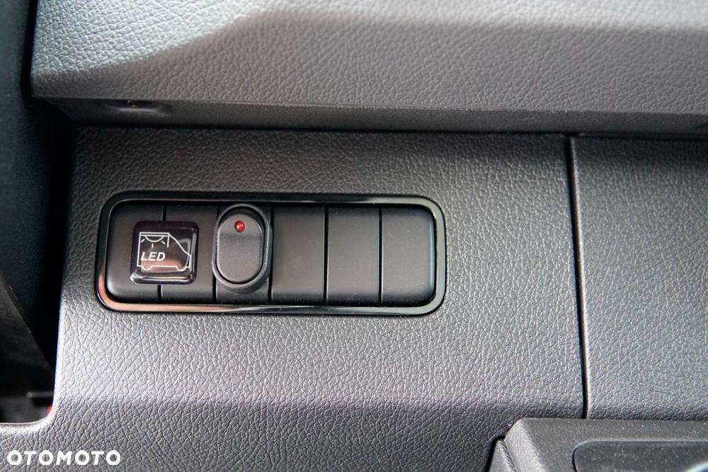 Mercedes-Benz Sprinter - 16