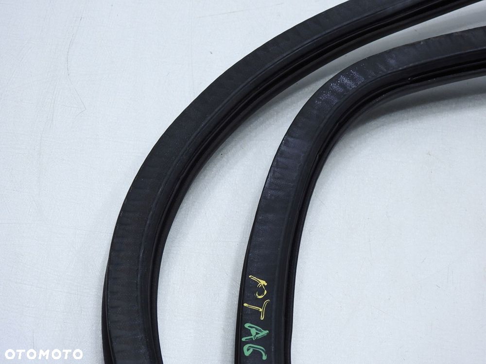 USZCZELKA DRZWI PRAWY TYŁ AUDI A6 C6 AVANT - 4