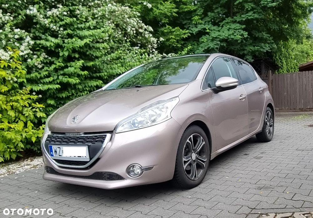 Peugeot 208 e-HDi 115 Stop&Start Allure - 2