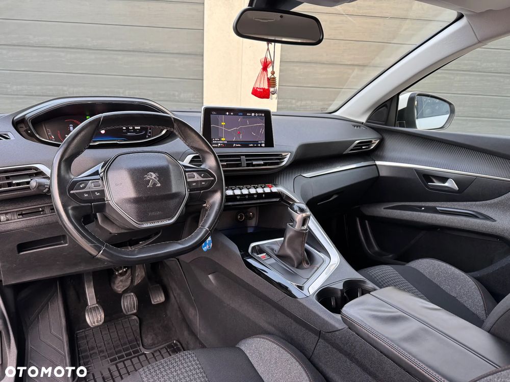 Peugeot 3008 1.5 BlueHDi Allure S&S - 25