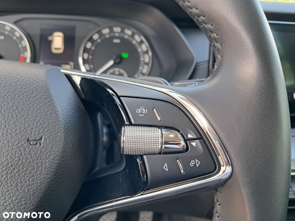 Skoda Octavia 2.0 TDI Ambition DSG - 21