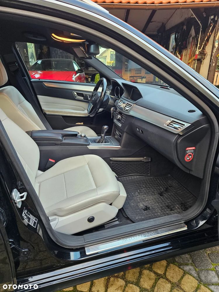 Mercedes-Benz Klasa E 220 CDI DPF BlueEFFICIENCY Elegance - 7