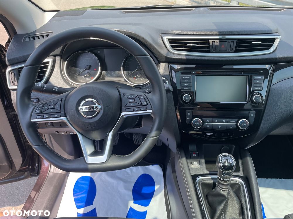 Nissan Qashqai 1.3 DIG-T Tekna - 24