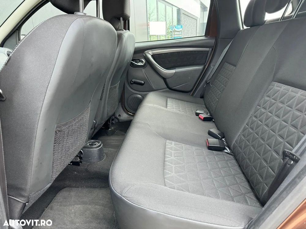 Dacia Duster 1.5 dCi 4x4 Laureate - 5