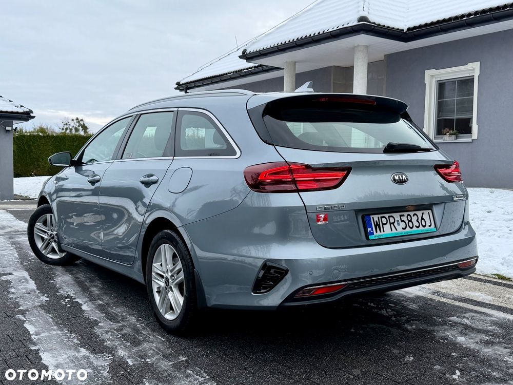 Kia Ceed 1.6 CRDi SCR M - 8