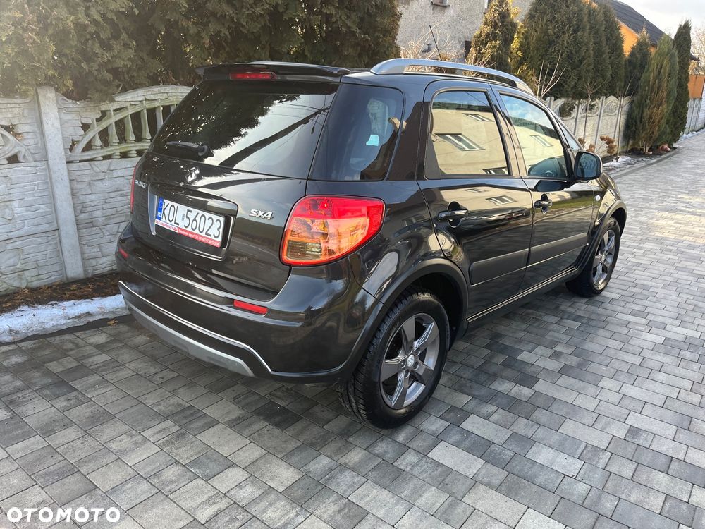 Suzuki SX4 1.6 VVT 4x2 Comfort - 16