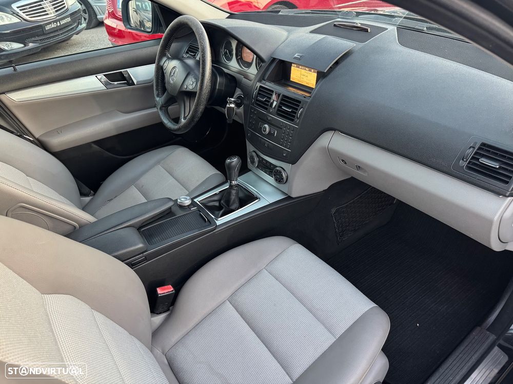 Mercedes-Benz C 220 Station CDI DPF Avantgarde - 35