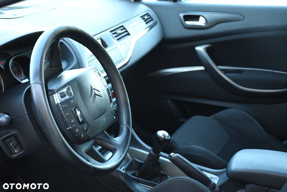 Citroën C5 1.6 HDi Attraction - 8