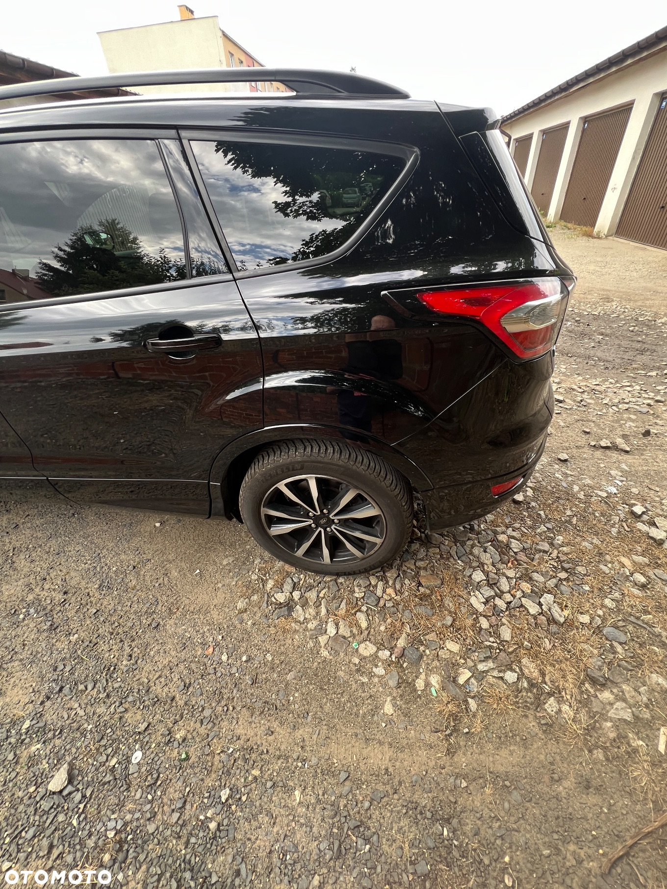 Ford Kuga 2.0 TDCi AWD ST-Line - 3