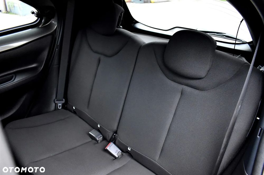 Toyota Aygo X Air Style - 16