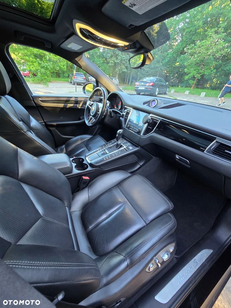 Porsche Macan S - 23