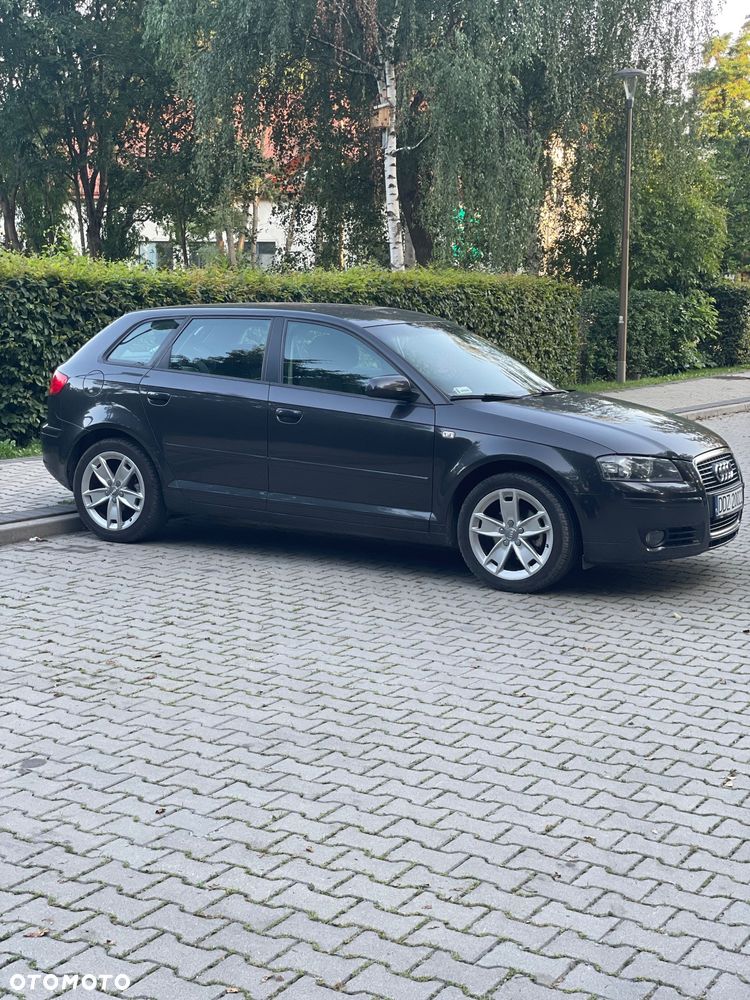 Audi A3 Sportback 1.6 Ambiente - 17