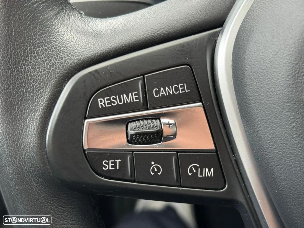 BMW 330 e Corporate Edition Auto - 30