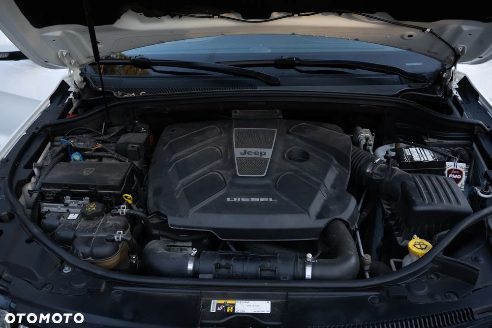 Jeep Grand Cherokee - 38