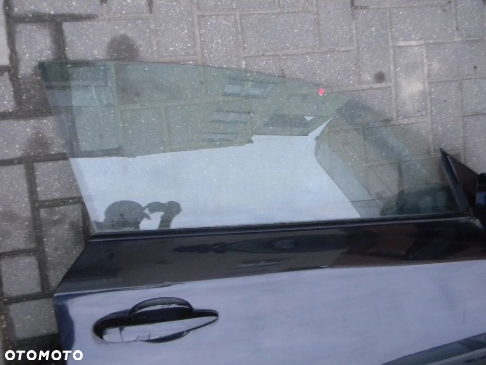 szyba drzwi prawa BMW E82 E88 E81 COUPE CABRIO