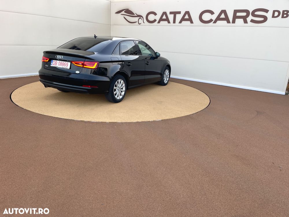 Audi A3 1.6 TDI (clean diesel) S tronic Ambiente - 17