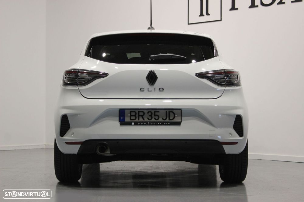 Renault Clio - 6