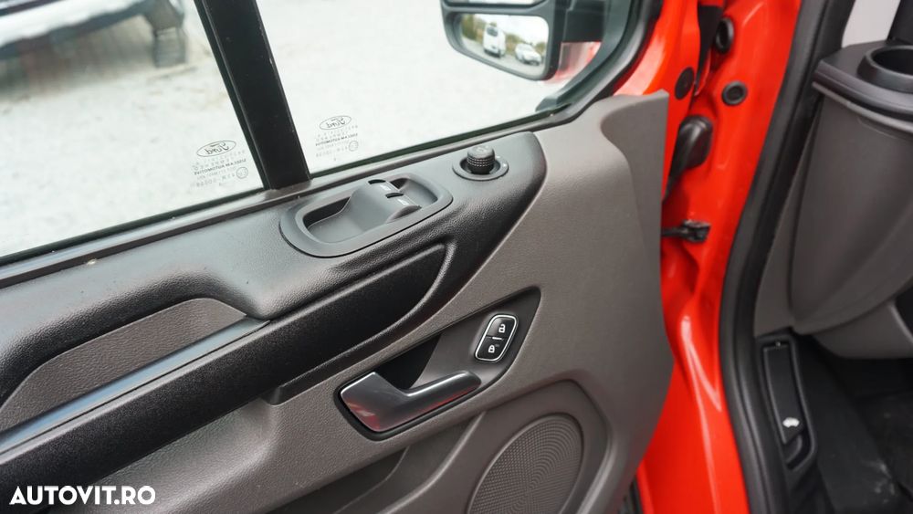 Ford Transit Custom - 13