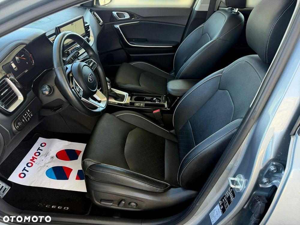 Kia XCeed - 13