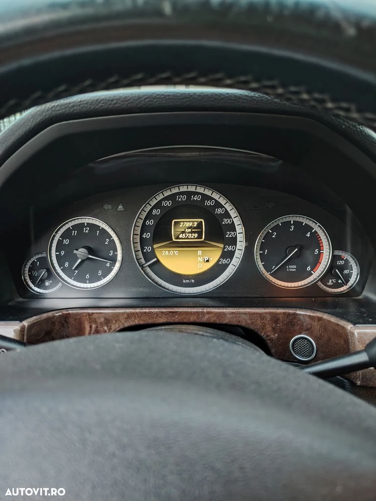 Mercedes-Benz E 220 CDI Automatik Elegance - 12