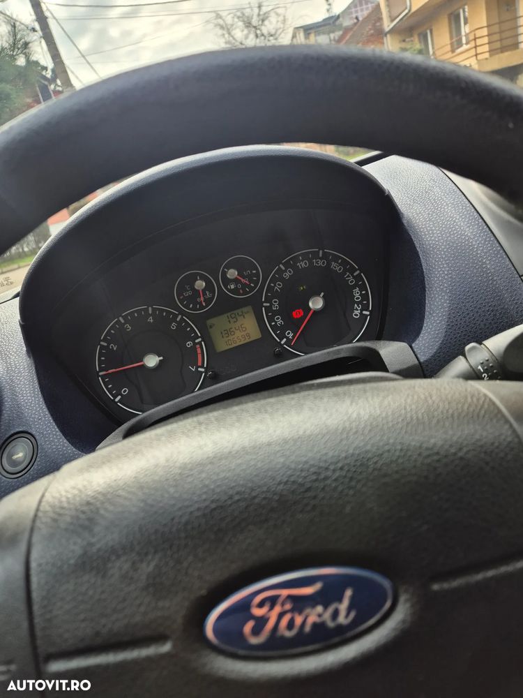 Ford Fiesta 1.3i Ambiente - 37