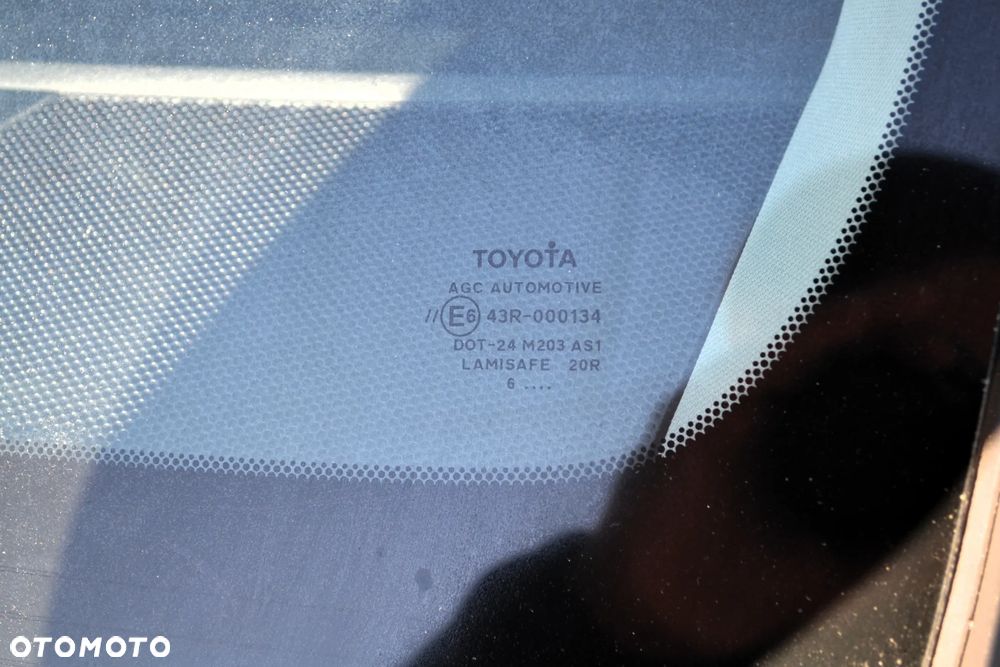Toyota Avensis Combi 1.8 Executive - 37