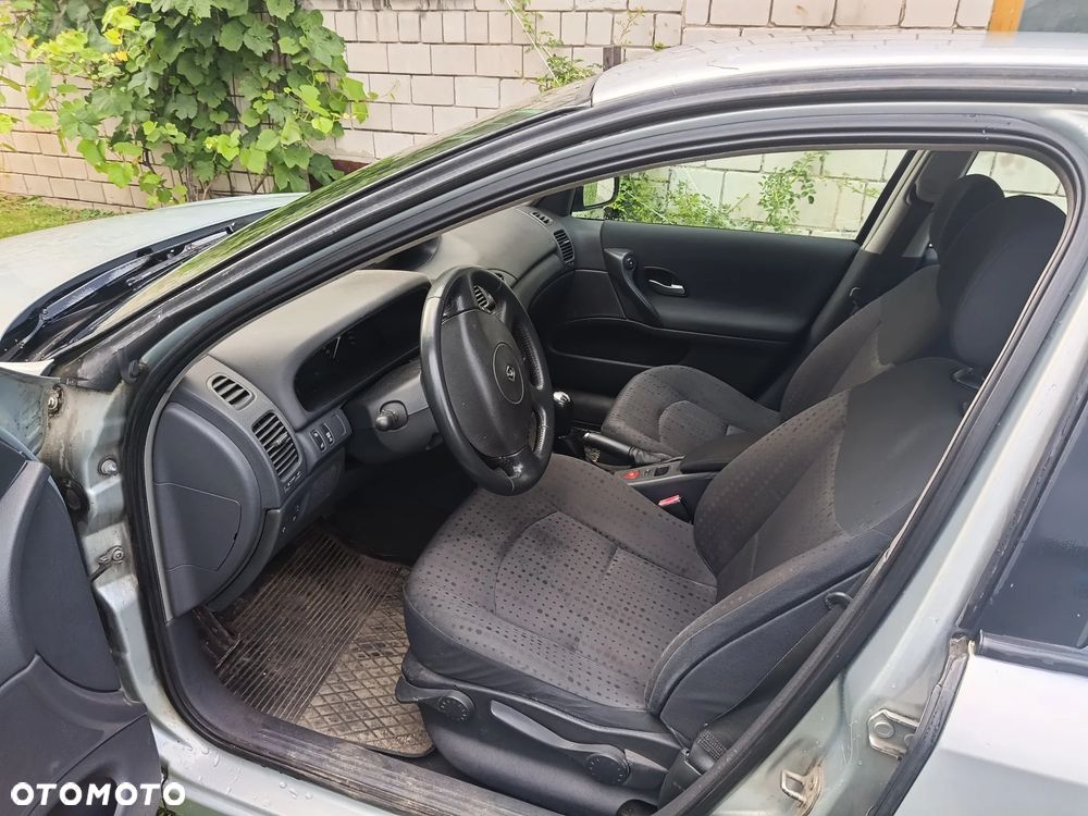 Renault Laguna 2.0 Confort Authentique - 6