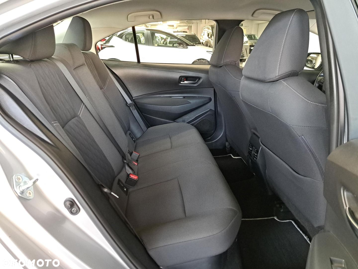 Toyota Corolla - 13