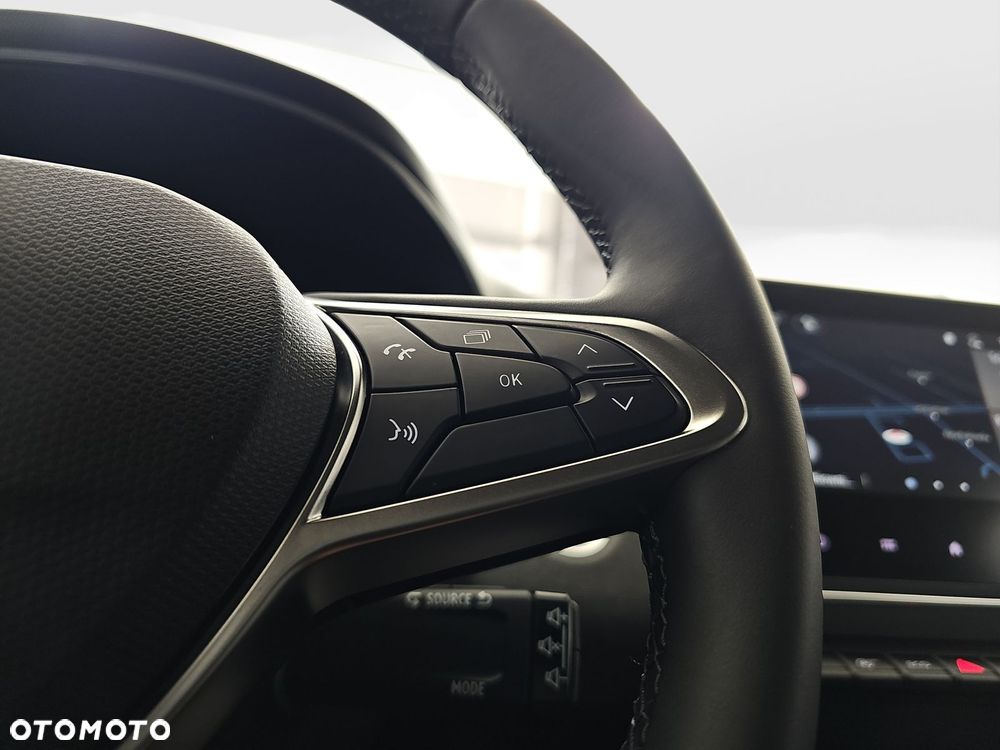 Renault Clio 1.0 TCe Evolution - 17