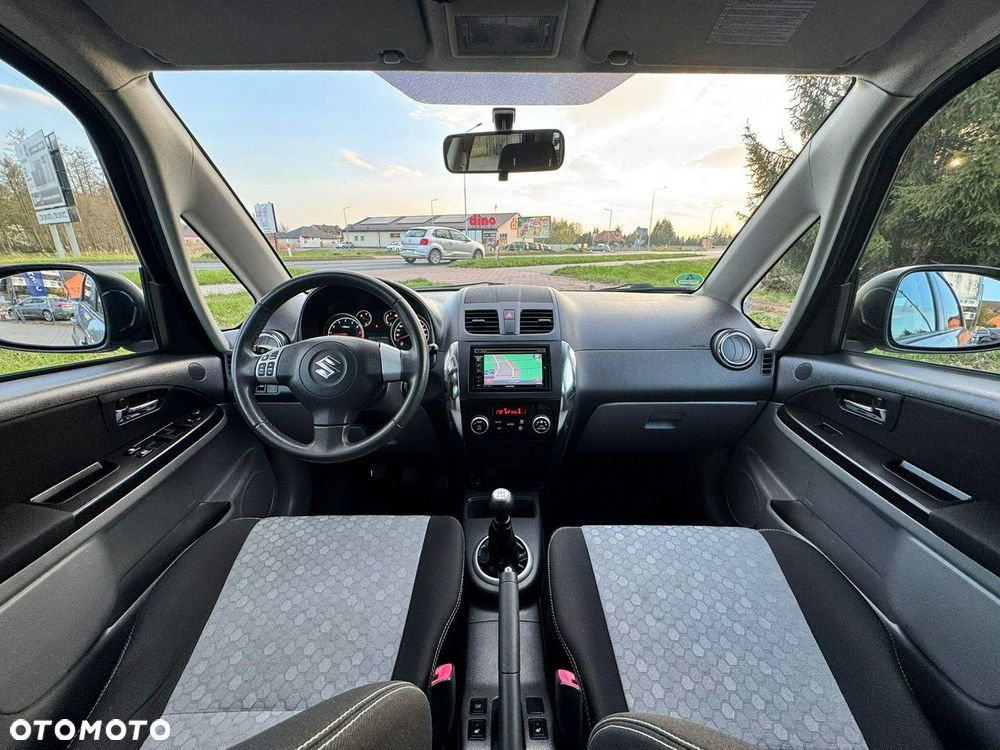 Suzuki SX4 1.6 Comfort - 17