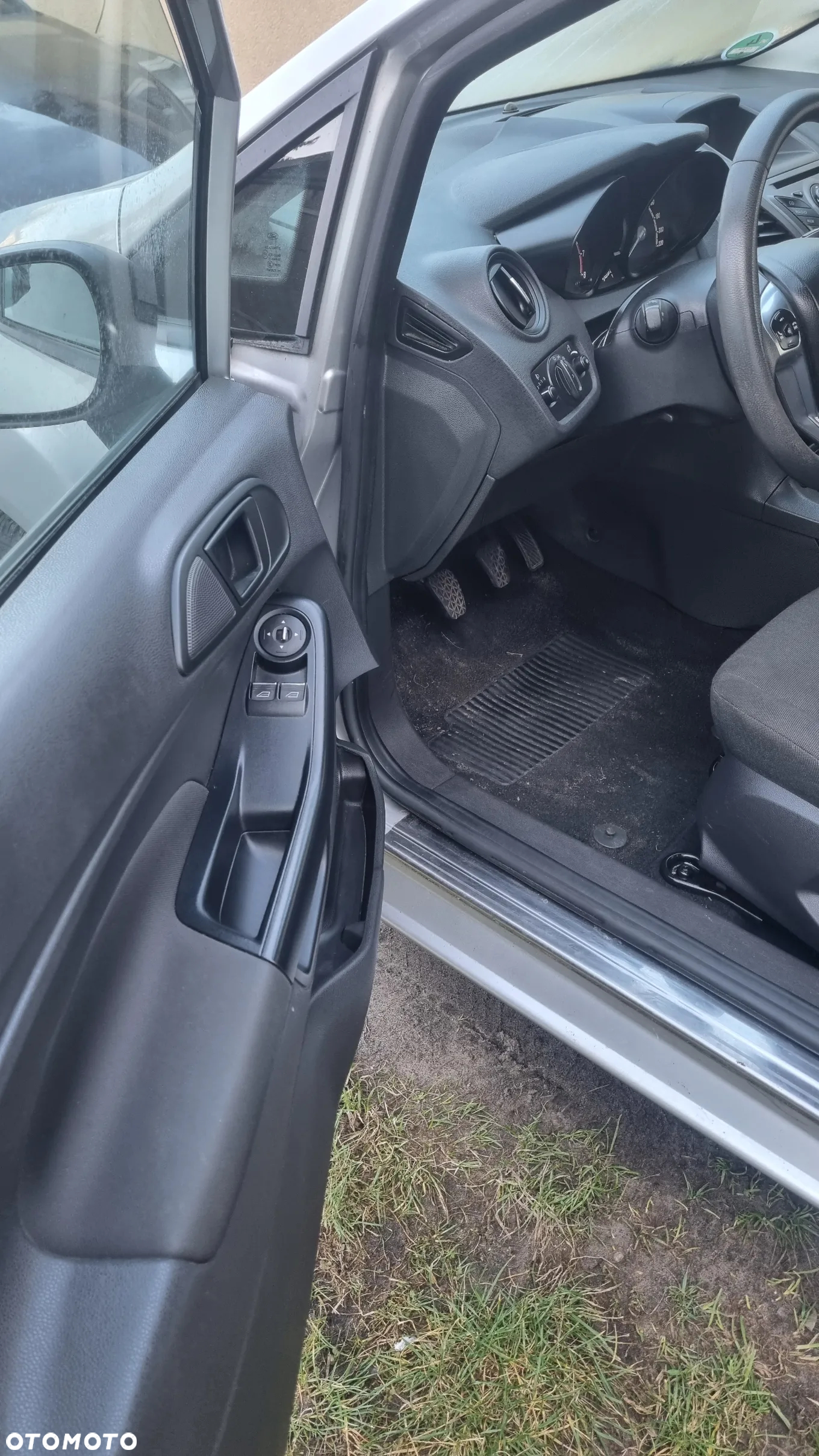 Ford Fiesta 1.25 Ambiente - 12