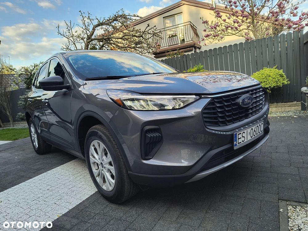 Ford Kuga - 2