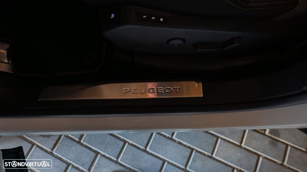 Peugeot 5008 1.5 BlueHDi GT Line EAT8 - 16