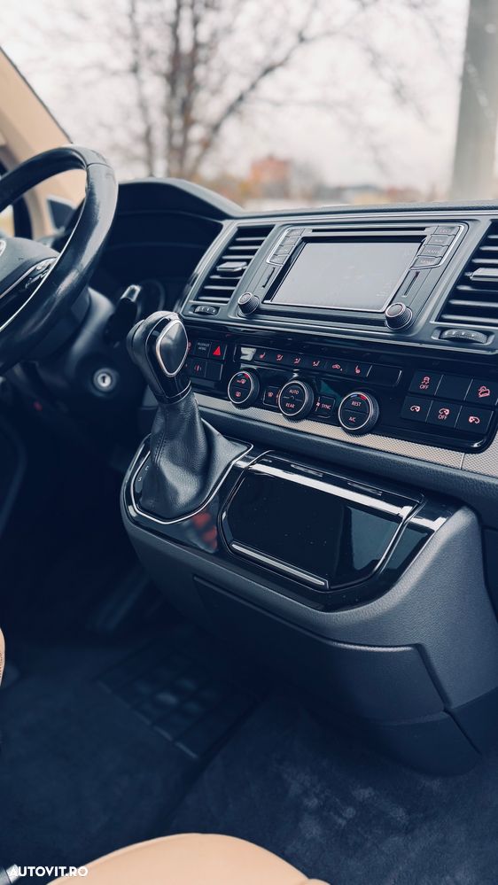 Volkswagen Multivan - 22