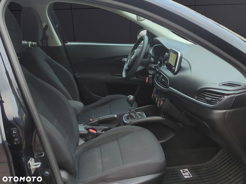 Fiat Tipo 1.4 T-Jet 16v S-Design - 17