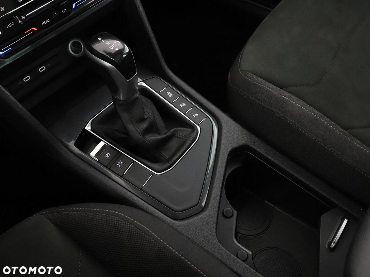 Volkswagen Tiguan 2.0 TDI Elegance DSG - 28