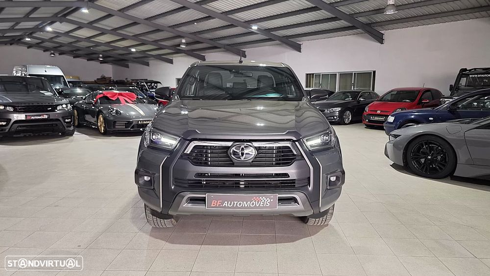 Toyota Hilux 2.8 D-4D 4WD GR Sport II - 6