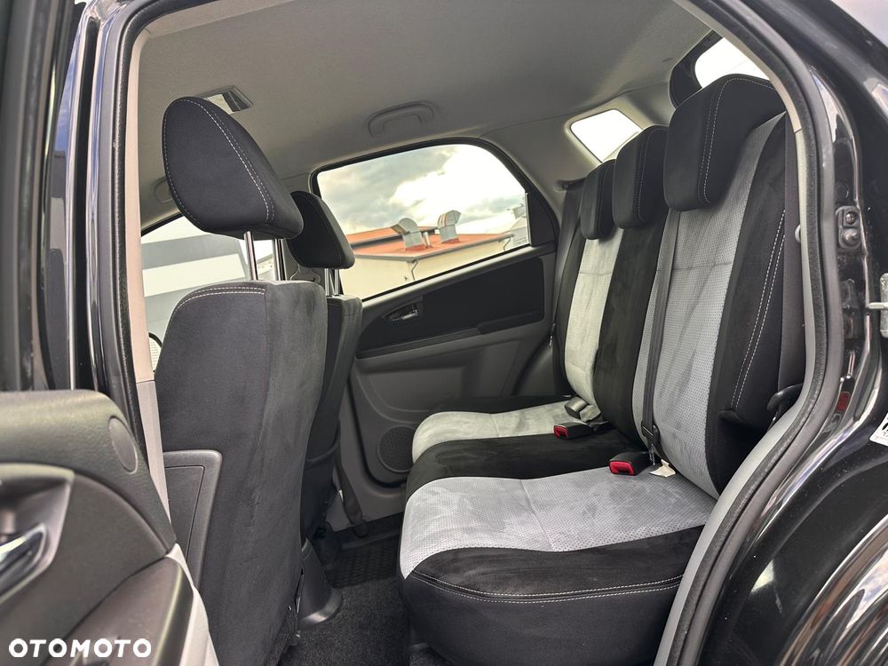 Suzuki SX4 1.6 VVT 4x4 Style - 13