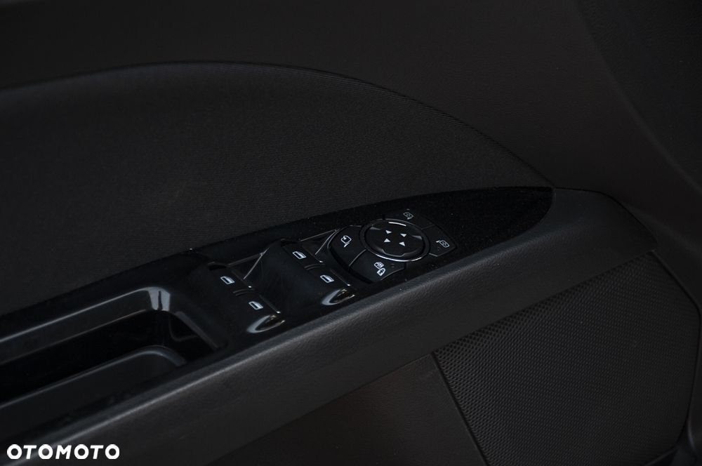 Ford Mondeo SW 1.5 EcoBoost Titanium - 32