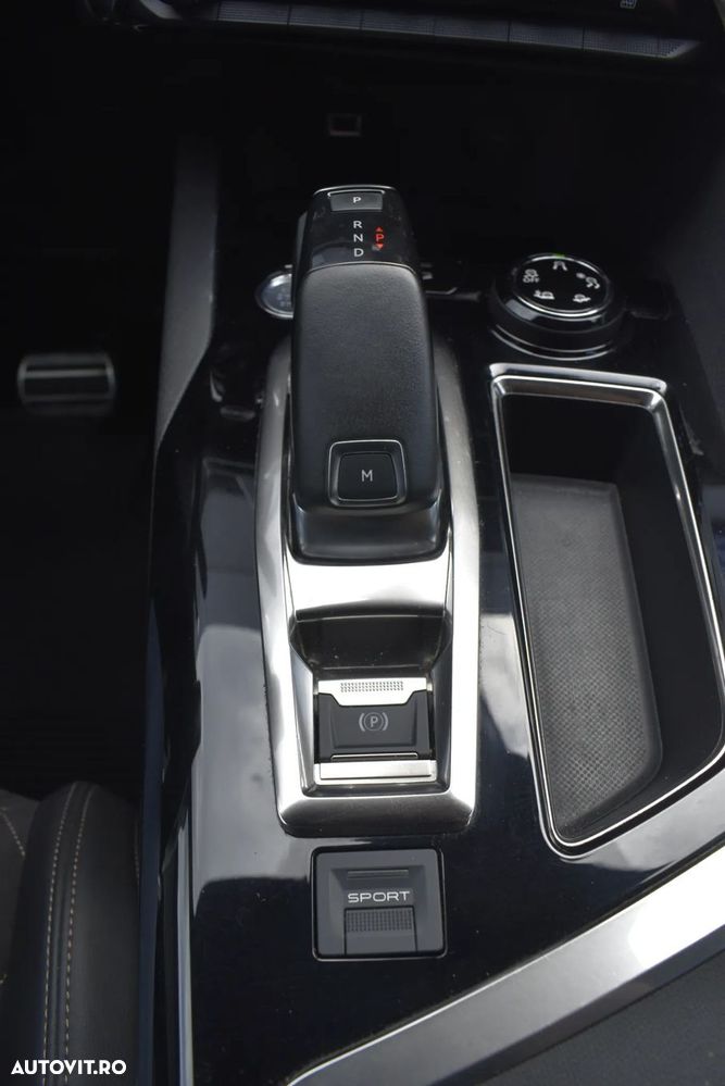 Peugeot 3008 2.0 BlueHDI S&S EAT6 GT - 28