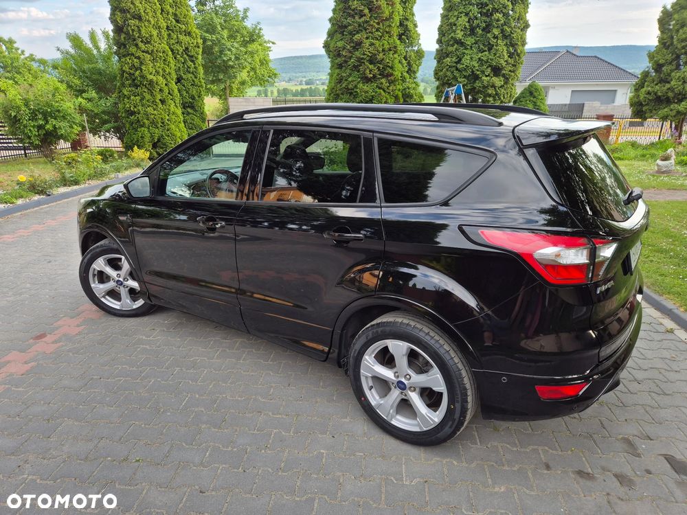 Ford Kuga 1.5 EcoBoost 2x4 ST-Line - 2