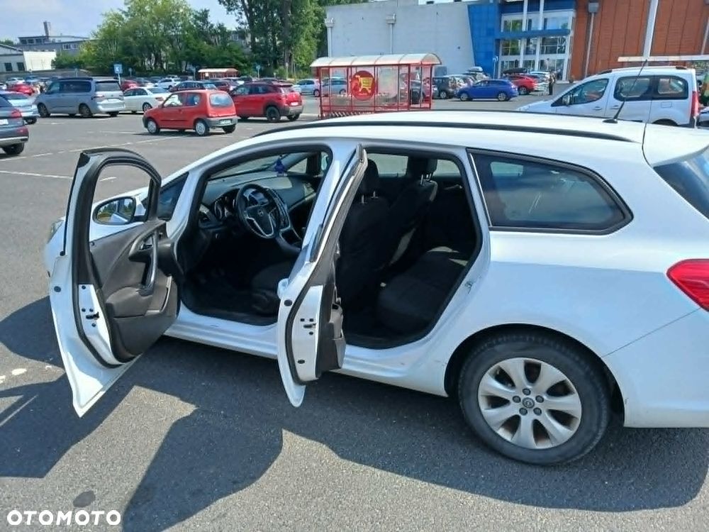 Opel Astra 1.6 Sport - 14