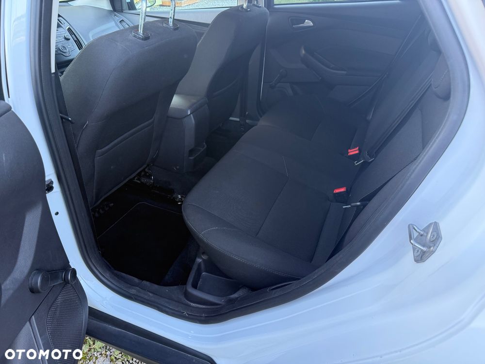 Ford Focus 1.6 SYNC Edition - 13