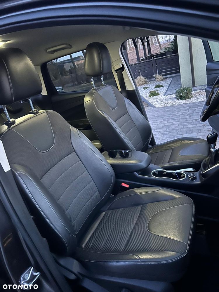 Ford Kuga 2.0 TDCi 4x4 SYNC - 13