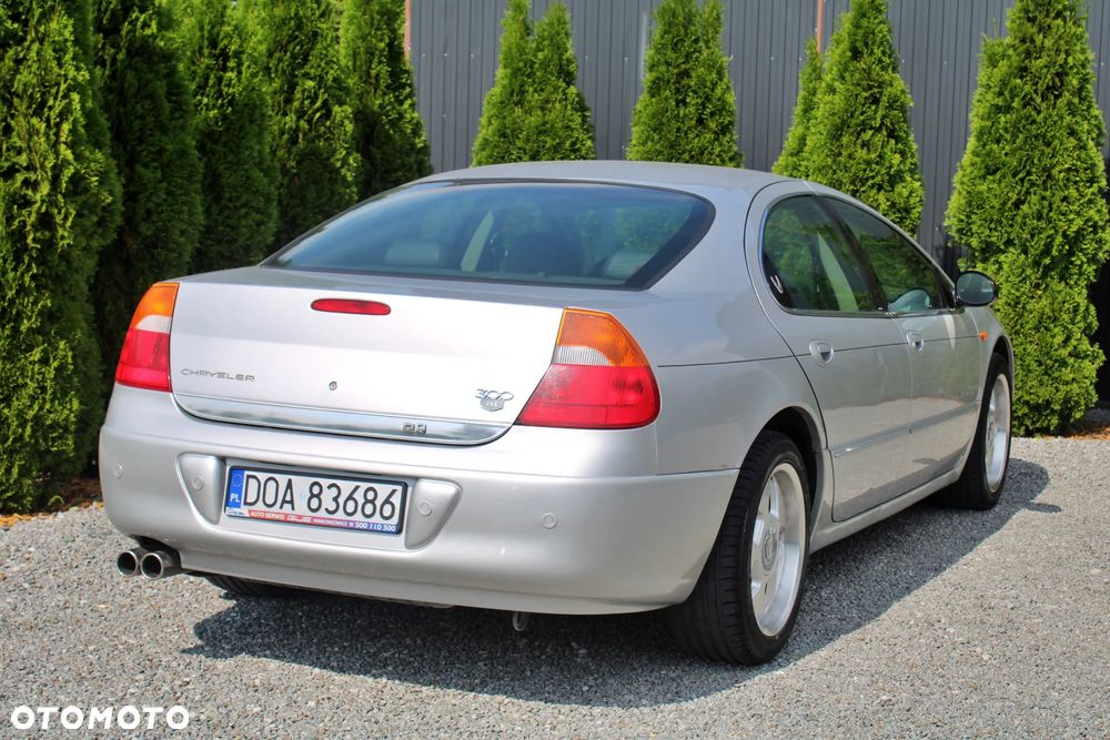 Chrysler 300M - 11