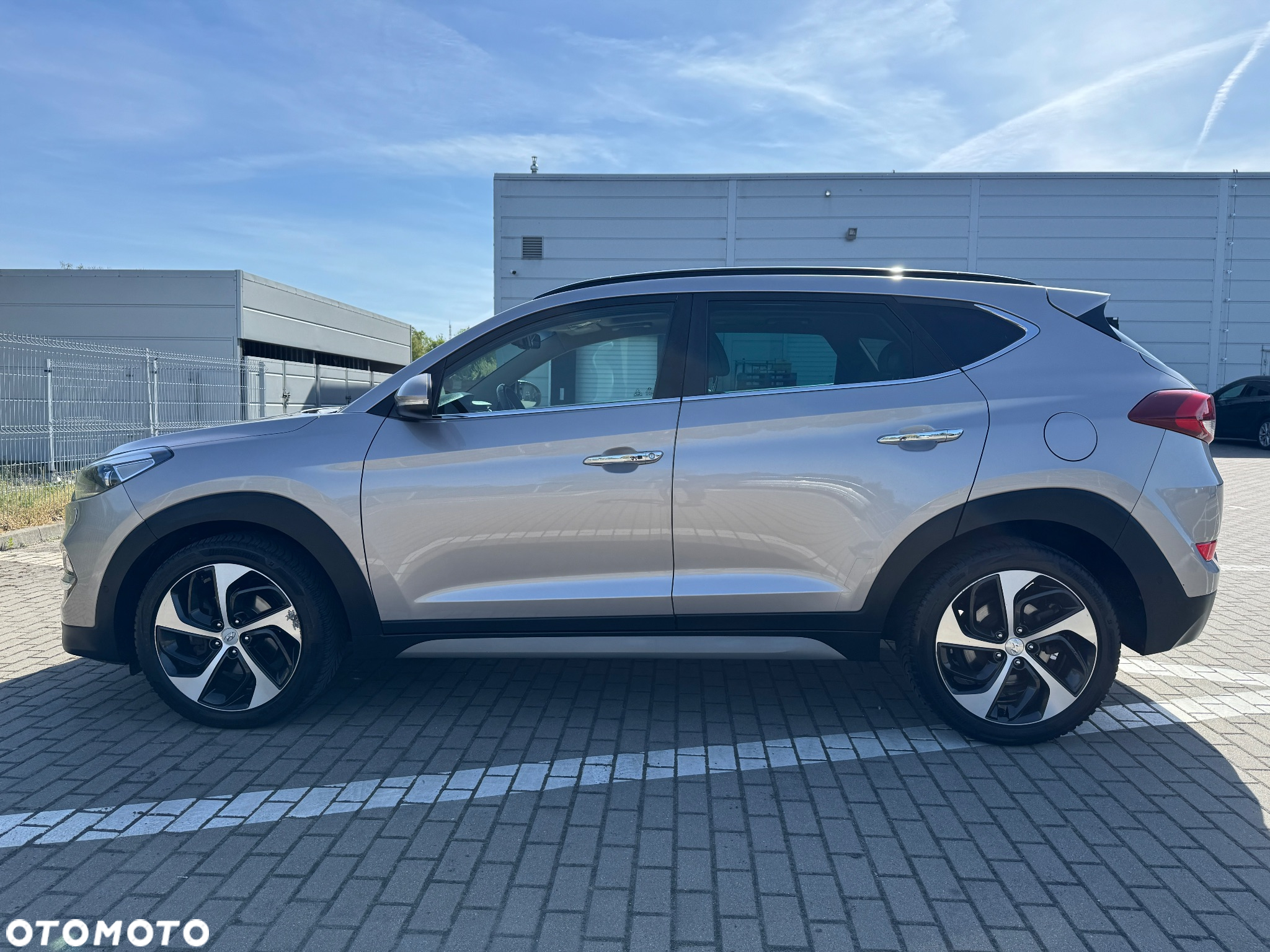Hyundai Tucson blue 1.7 CRDi 2WD DCT Premium - 3